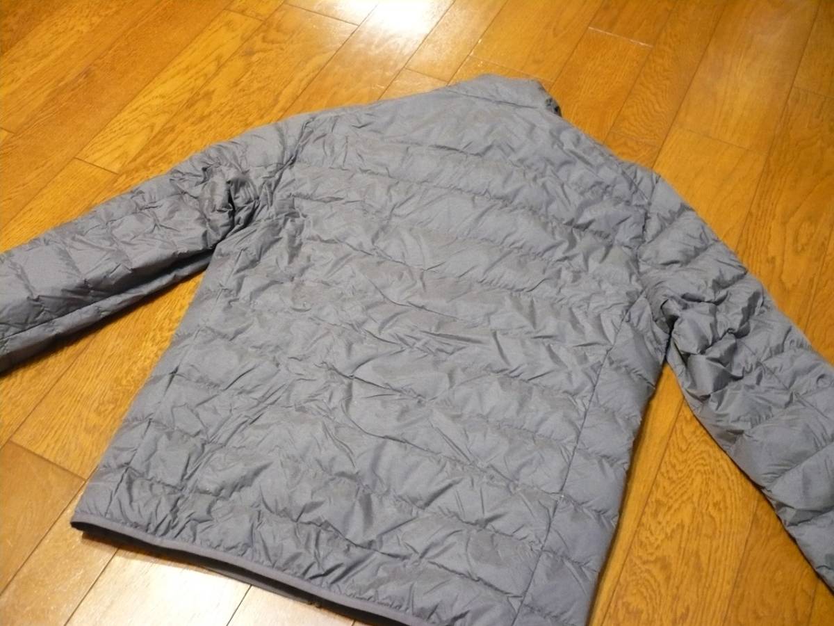 送料込 美品★ユニクロ ウルトラライトダウン ジャケット M★UNIQLO/グレー/灰色/311-400504/ULTRA LIGHT DOWN/軽量/アウター/部屋着にも/_画像4