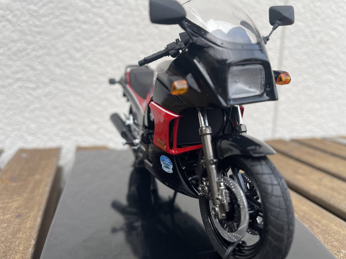 トップガン マーヴェリック 1/12 カワサキ GPZ900R ニンジャ　完成品 ケース付き_画像4