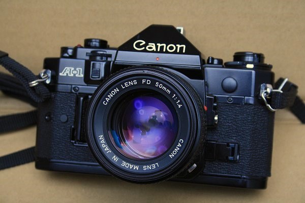 CANON A-1 動作品ですがシャッター鳴きあり NEW FD 50mm f1.4付_画像1