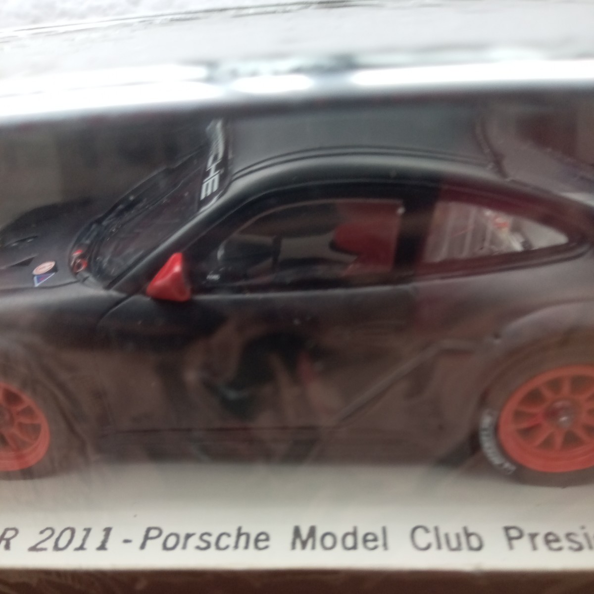 ポルシェ911GT3R 2011 ポルシェモデルクラブ 047/150限定 - レーシングカー ポルシェ911GT3R 2011 ポルシェモデルクラブ 047/150限定 - レーシングカー