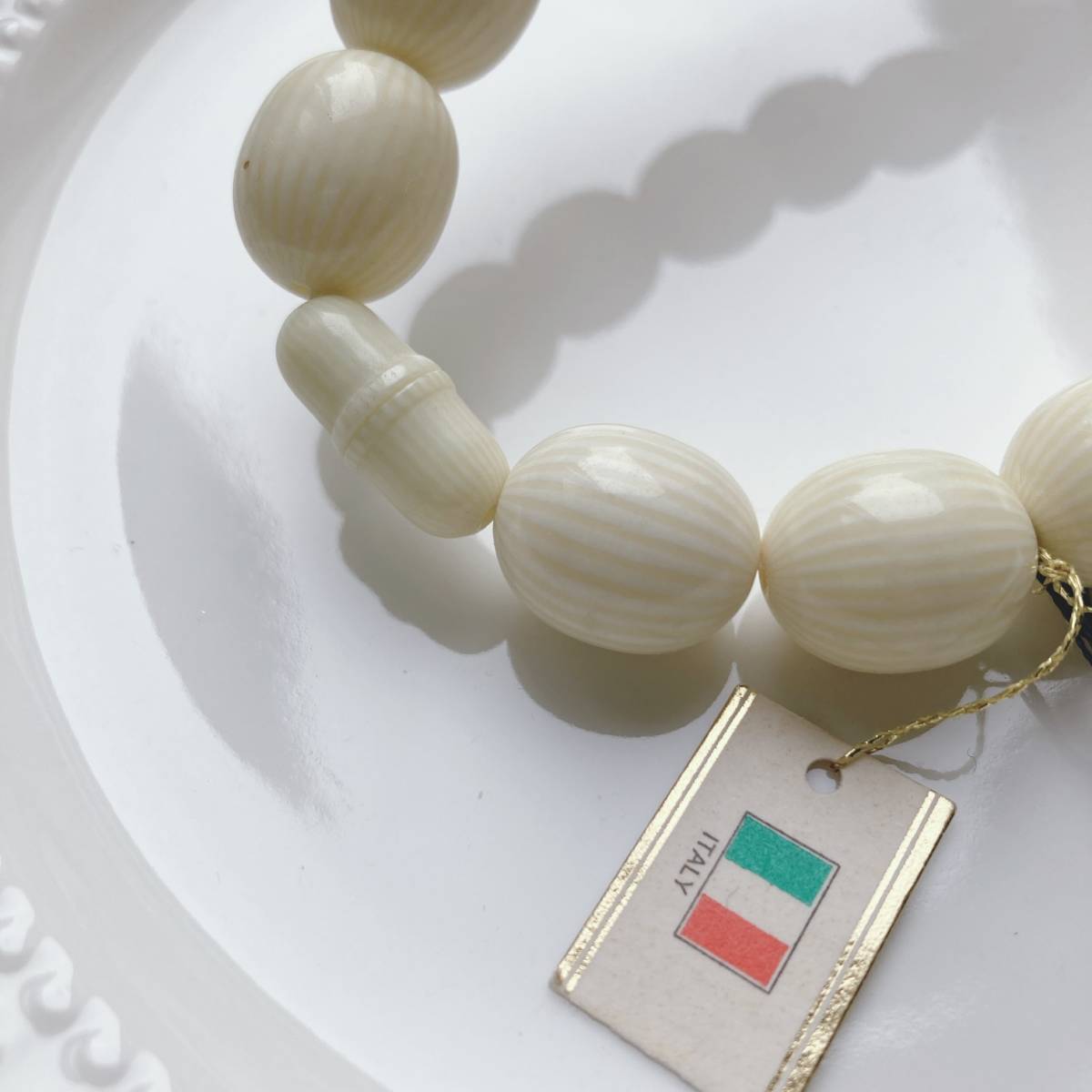 ヴィンテージネックレス　５８ｃｍ　イタリア製　アイボリー　未使用☆Vintage jewelry accessoriesk0174