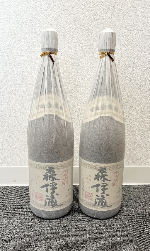 【JBI 4419】 1円〜 お酒 森伊蔵 芋焼酎 本格焼酎 かめ壺焼酎 さつま名産 1800ml 1.8L 25度 2本セット 発泡ケース傷み有 未開栓 現状品_画像2