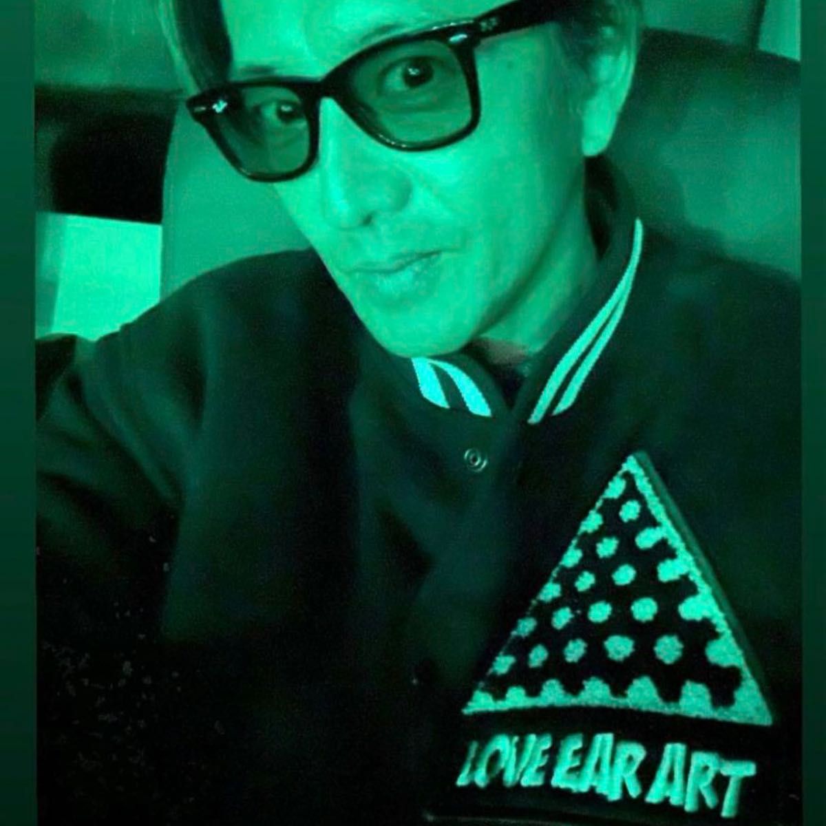 美品 loveearart 木村拓哉着用 ラブイヤーアート スタジャン XL 美品 loveearart 木村拓哉着用 ラブイヤーアート スタジャン XL