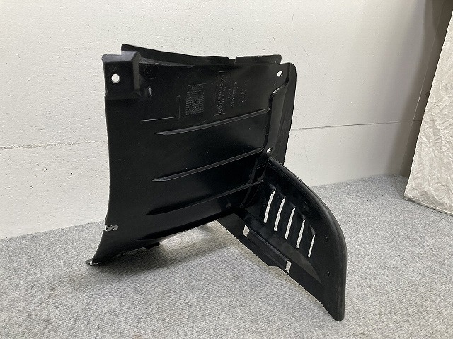 新品!5シリーズ E39 純正 左 フロント フェンダーライナー 51.71-7 008 689 23656-101 51717008689 BMW(134751)_画像4