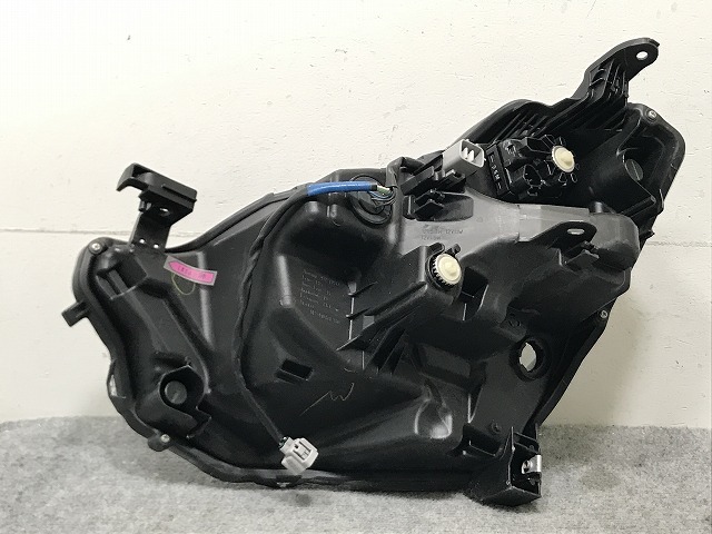 ミライース/ピクシスエポック/G/X/プレオプラス/L/G LA350S/A/F/LA360S/A/F 純正 右 ヘッドライト LED レベ付 KOITO 100-69042(133973)_画像7