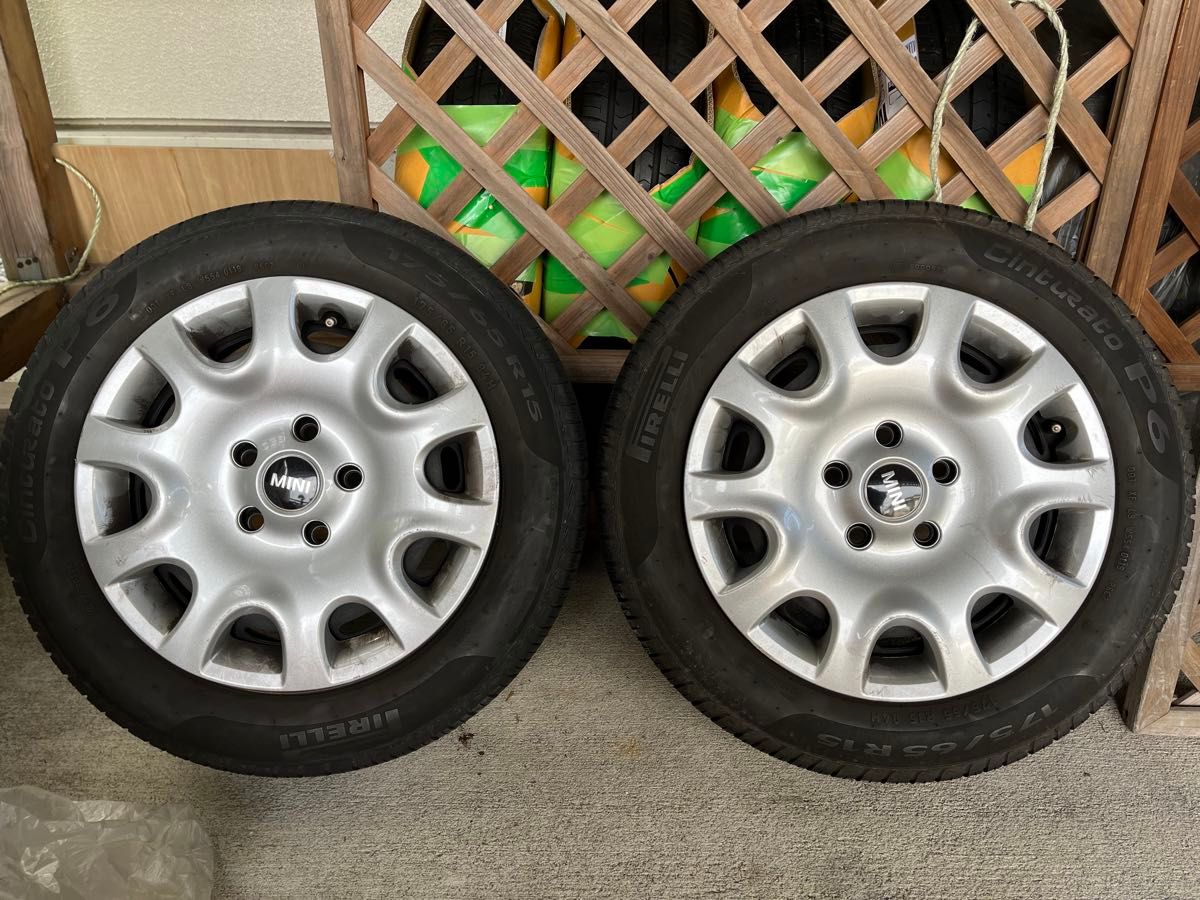 BMW MINI ONE 純正 中古 スチールホイール タイヤ 2本セット① BMW MINI ONE 純正 中古 スチールホイール タイヤ 2本セット①