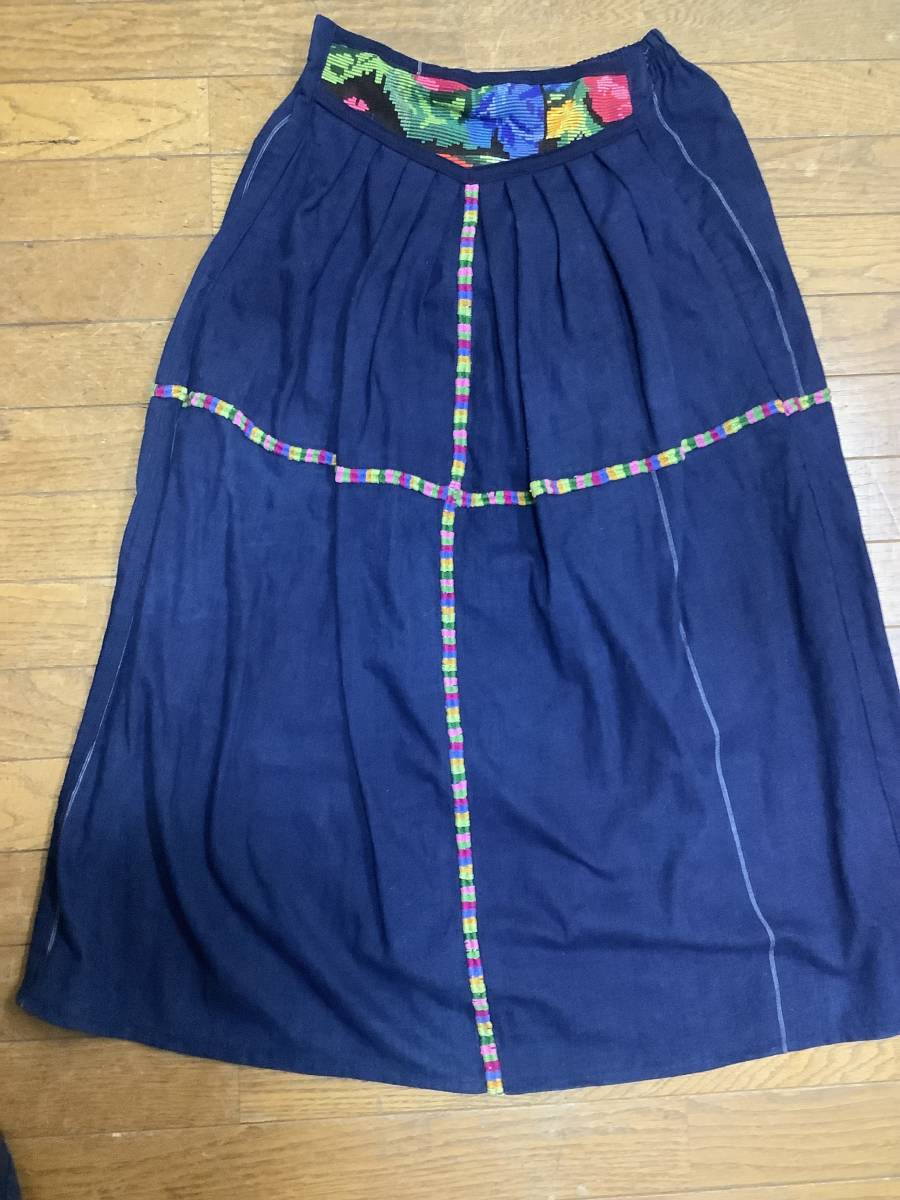 SALE グアテマラ藍染め木綿スカート 刺繍 民族衣装古布古着(雑貨