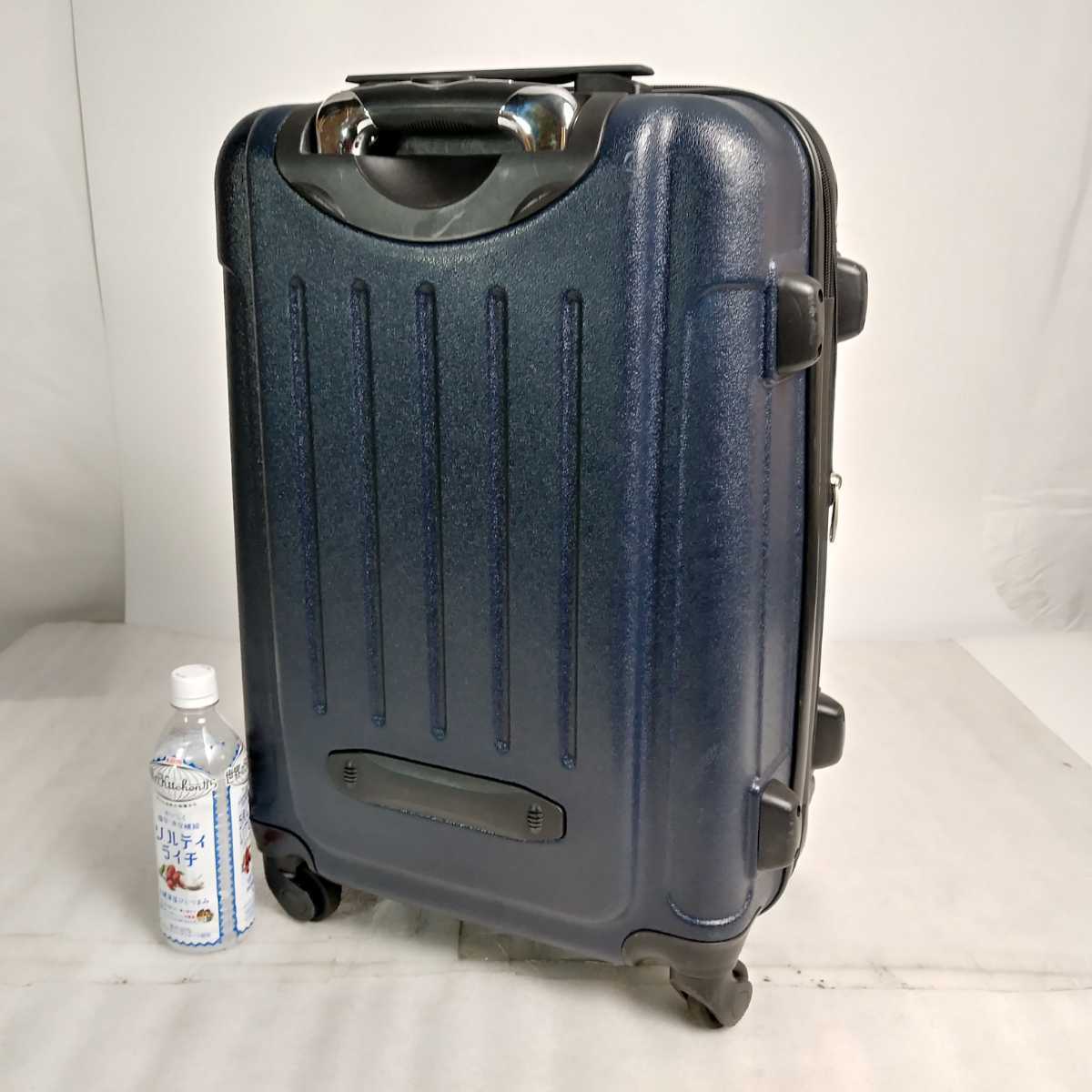 中古237　グリフィンランド　Mサイズ　スーツケース　キャリーケース　拡張機能　TSA　ネイビー_画像5