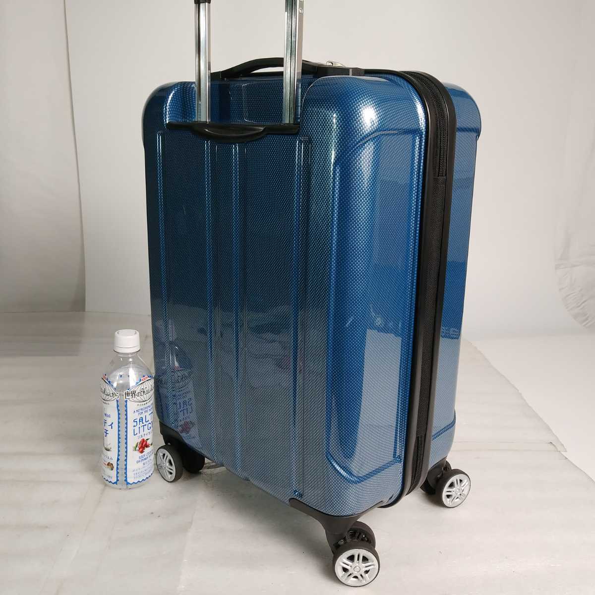 中古247　ACTUS　Sサイズ　フロントオープン　スーツケース　ダイヤル式W-TSAロック　カーボン柄　ブルー_画像5