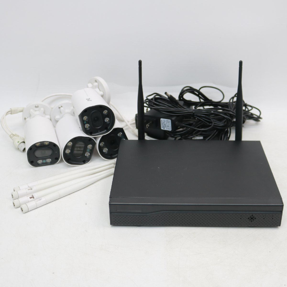 131)BNT 500万画素 ワイヤレス 防犯カメラ 4台 BNT-WIFI5MP NVRレコーダー BNT-WIFI5MP 屋外 無線 配線工事不要 監視カメラ 通電OK_画像1