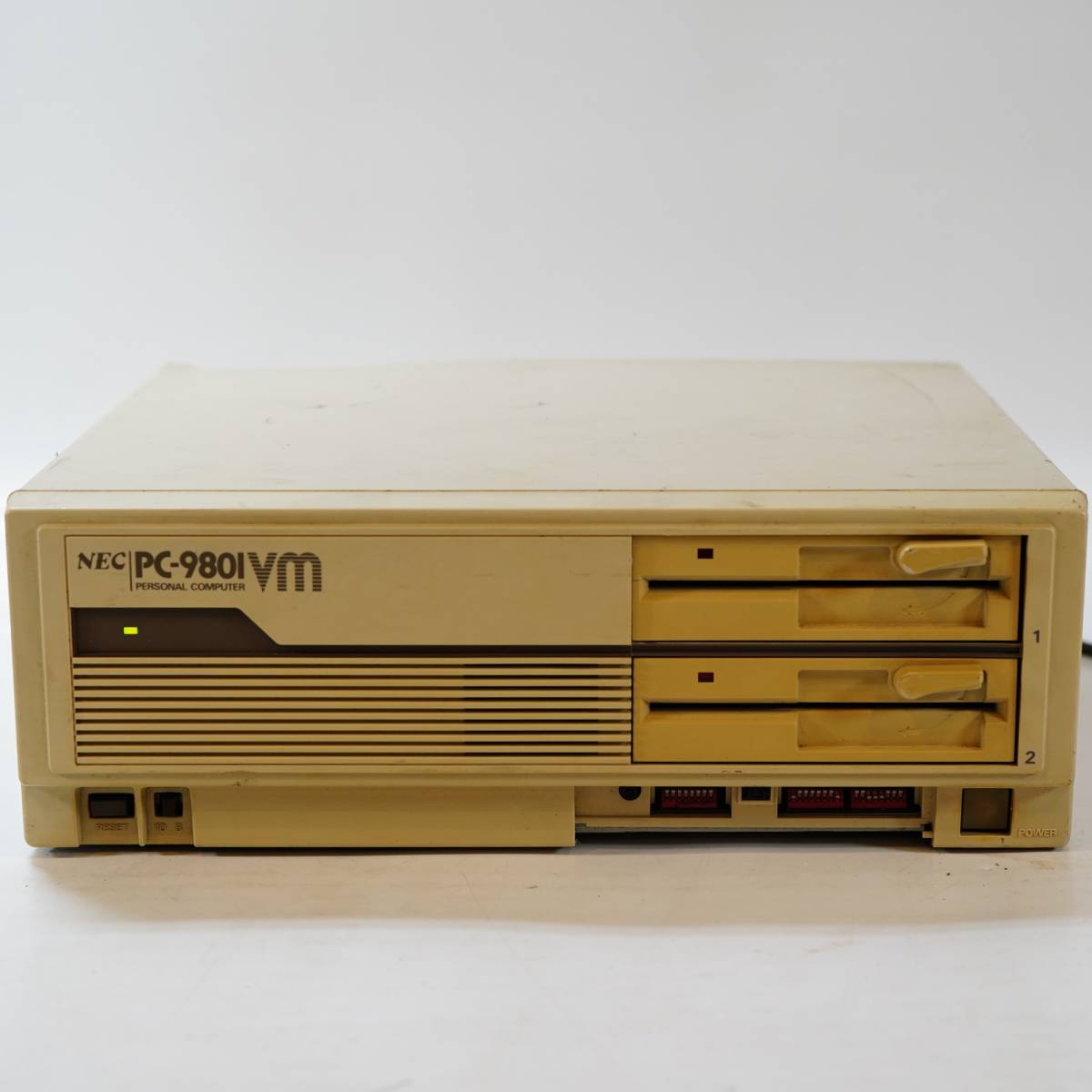 NA4690 NEC PC-9801 vm PERSONAL COMPUTER PC9800シリーズ 通電確認〇 検Sの画像1
