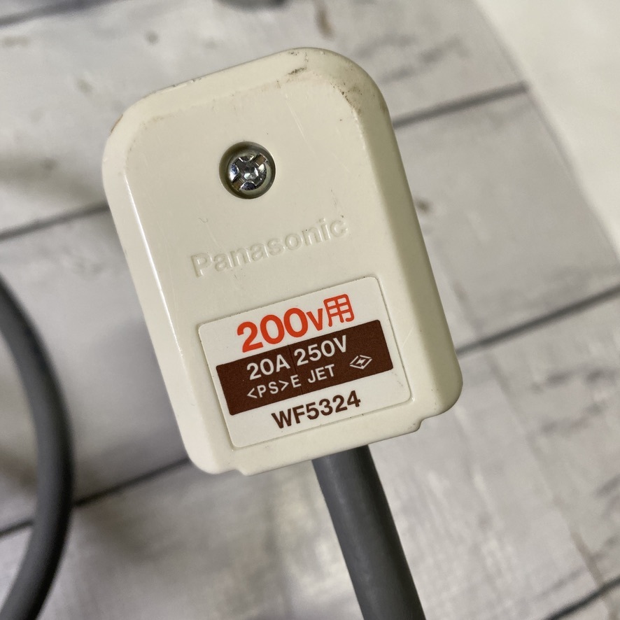 【送料無料】デロンギヒーター H771423E オイルヒーター 単相200V仕様 2300W 動作未確認 ジャンク品_画像7