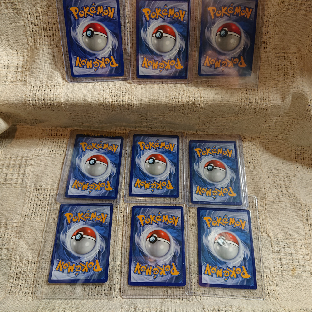 【SALE/37%OFF】 ポケモンカード 海外版 Charizard リザードン ピカチュウ シングルカード