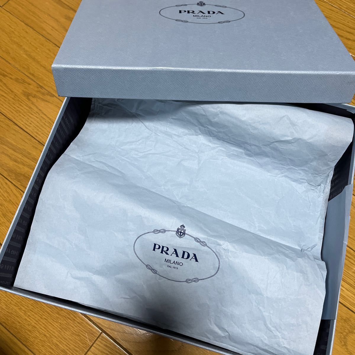 お値下げ! 送料込！　PRADA プラダ化粧箱　ショップ袋　巾着袋　美品_画像3