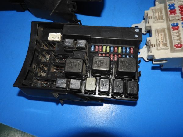 10 Z33 フェアレディZ 前期 純正 リレー ヒューズ ボックス IPDM エンジン 室内 ASSY VQ35DE 後期 日産 NISMO ニスモ UA-Z33の画像3