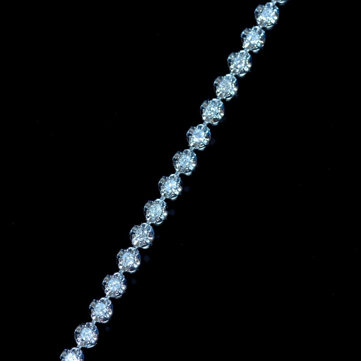 F3617 天然ダイヤモンド１．００ct 最高級14金WG無垢ブレスレット 長さ18.5cm 重量5.7g 縦幅3.3mmの画像2