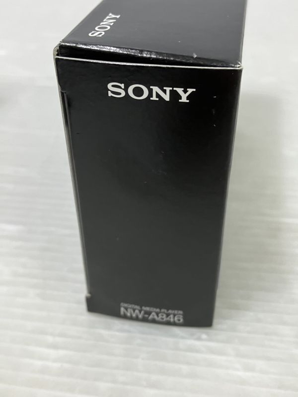 HS891-240225-094【未使用】SONY WALKMAN ウォークマン NW-A846 ブラック 32GB DIGITAL MUSIC PLAYER 箱凹み有_画像4