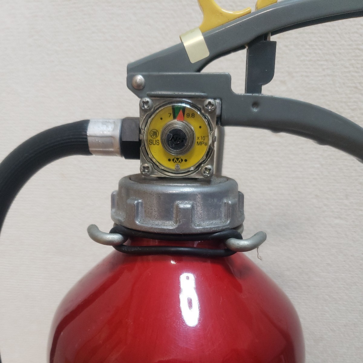 モリタ宮田工業 消火器　カープバージョン 粉末消火器 蓄圧式_画像3