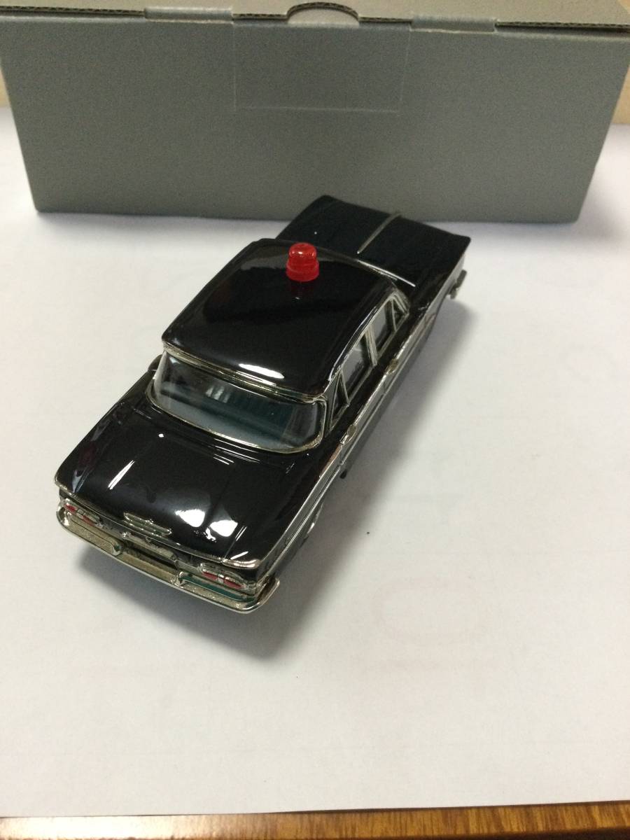 FINE MODEL 近鉄百貨店限定品 プリンスグロリア 1963年式 捜査用車両 1/43の画像6