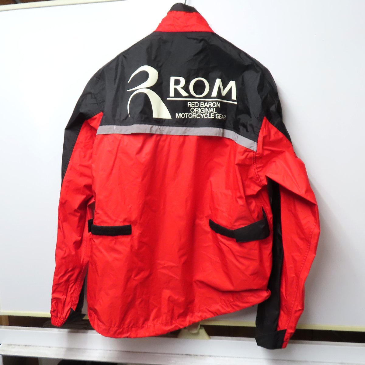 【中古美品】レッドバロン ROM レインジャケット Lサイズ メンズ 雨具 バイク 二輪 ツーリング ブルゾン ウェアの画像3
