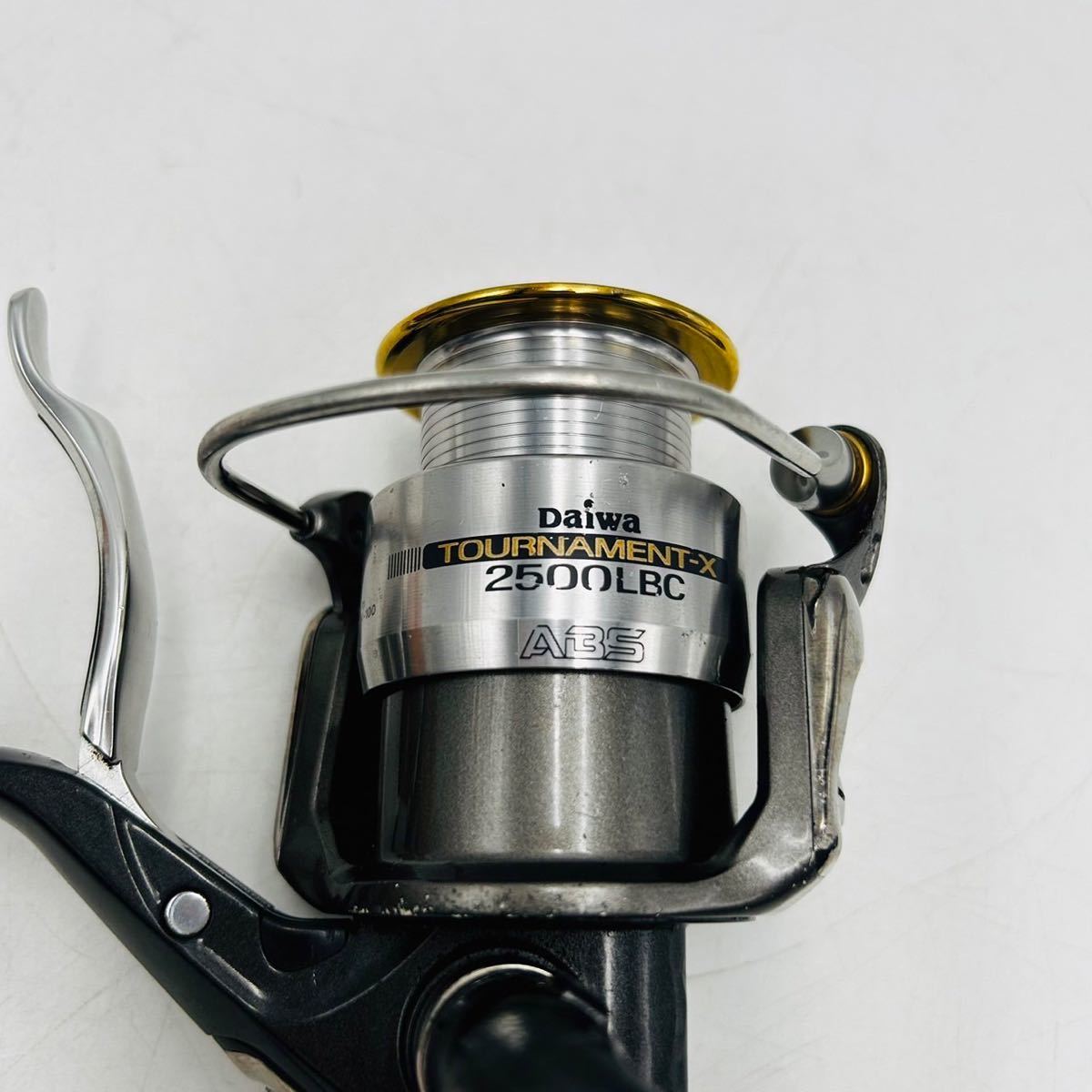 ★ Daiwa ダイワ TOURNAMENT-X 2500LBC ABS レバーブレーキ リール 釣具_画像2