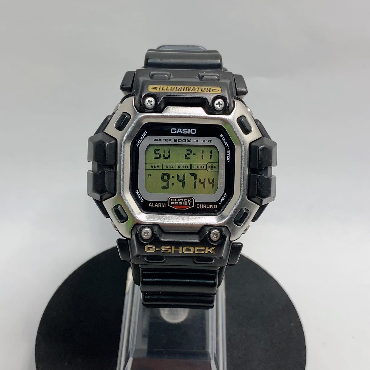 カシオ CASIO G-SHOCK DW-8300 ガンダム 2台目 インラインホッキー デジタル メンズ 腕時計 稼働品 _画像2