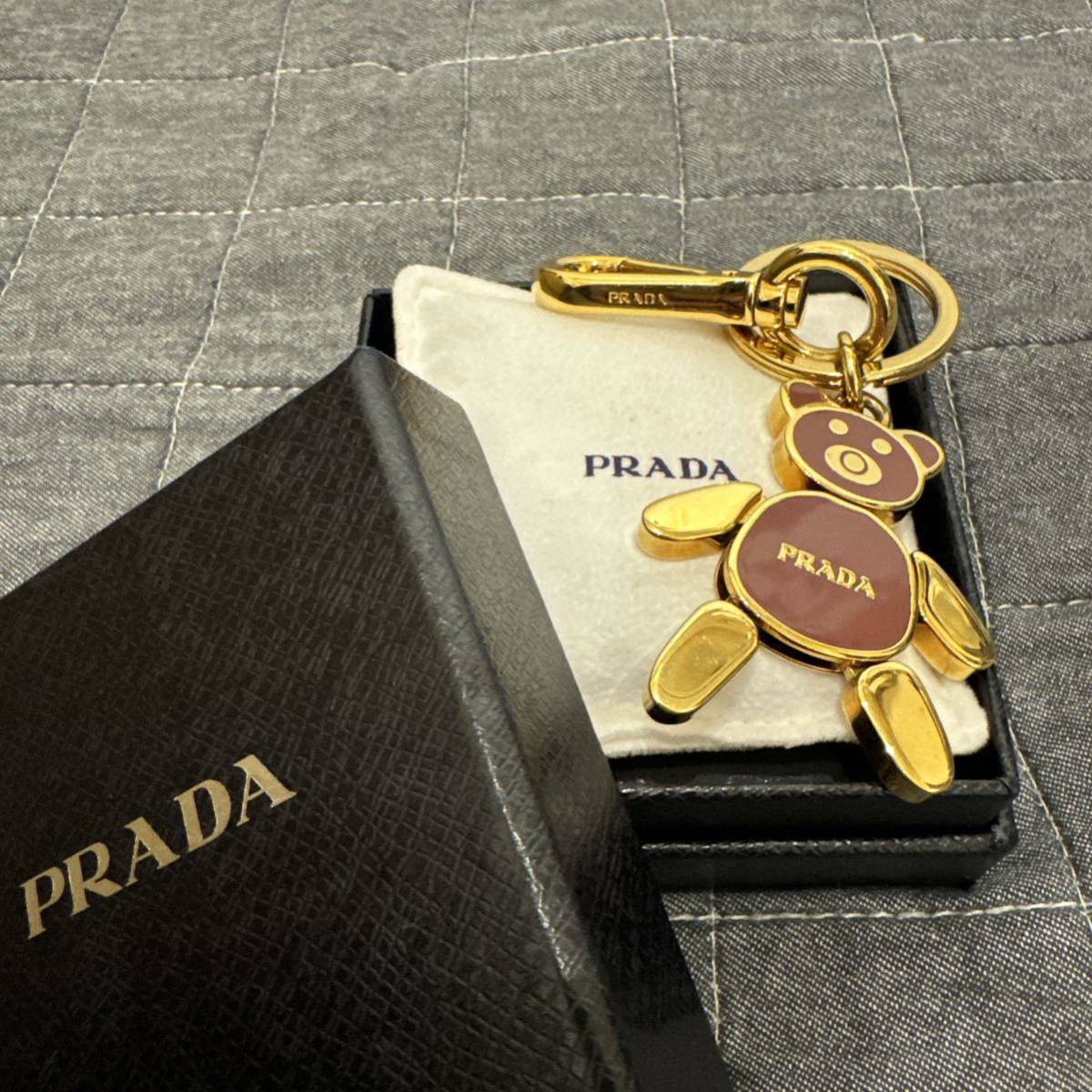 Prada Prada логотип Bear Bear Bear Holder Charm Gold Key Charm