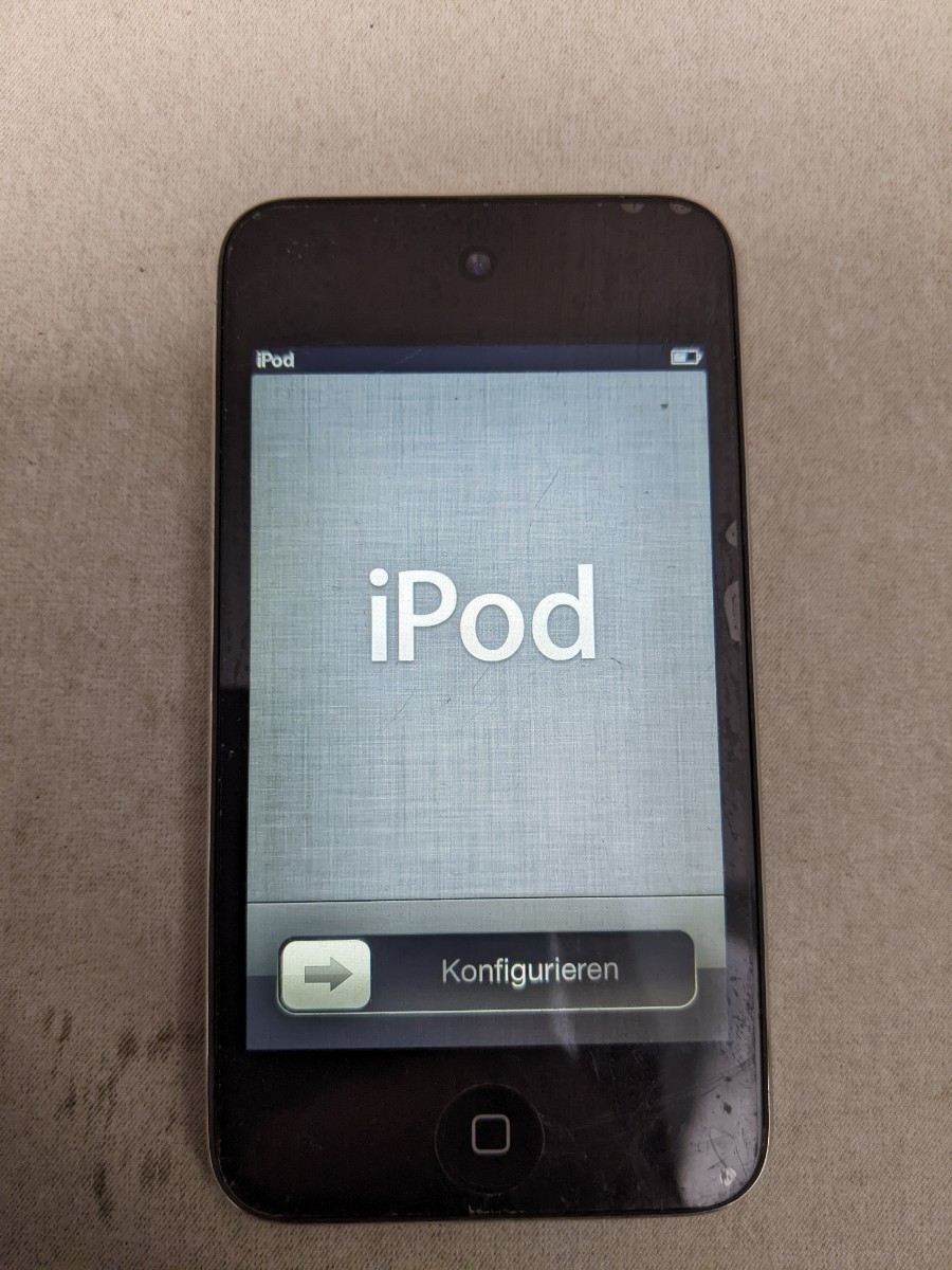 C1016 iPod touch 第4世代 A1367 8GB Apple アップル デジタル音楽プレーヤー 簡易確認＆簡易清掃＆初期化OK 現状品 送料無料 