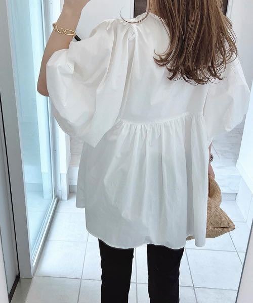 andme typewriter volume blouse white 7 part height volume sleeve free size 