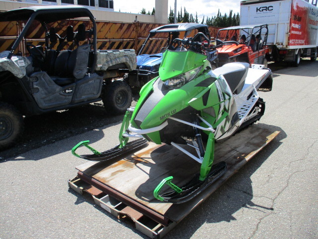 ARCTIC CAT M8