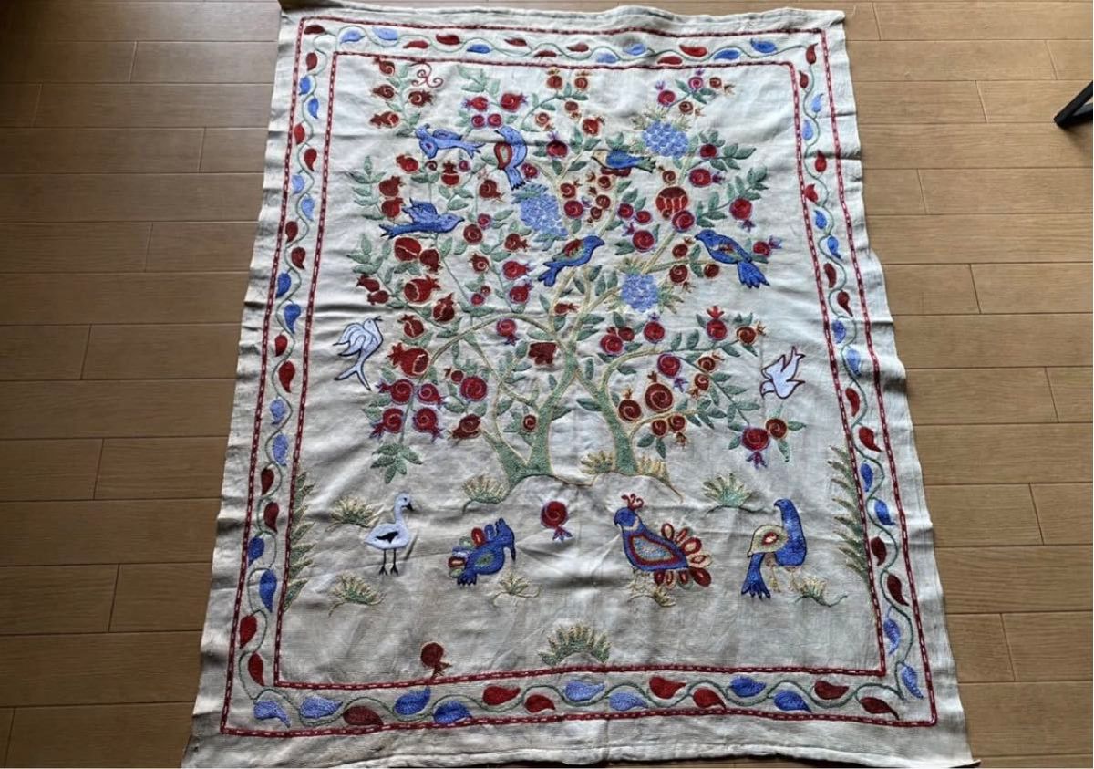 ウズベキスタンの芸術貴重な50年前後シルク手刺繍オールドスザニ ウズベキスタンの芸術貴重な50年前後シルク手刺繍オールドスザニ