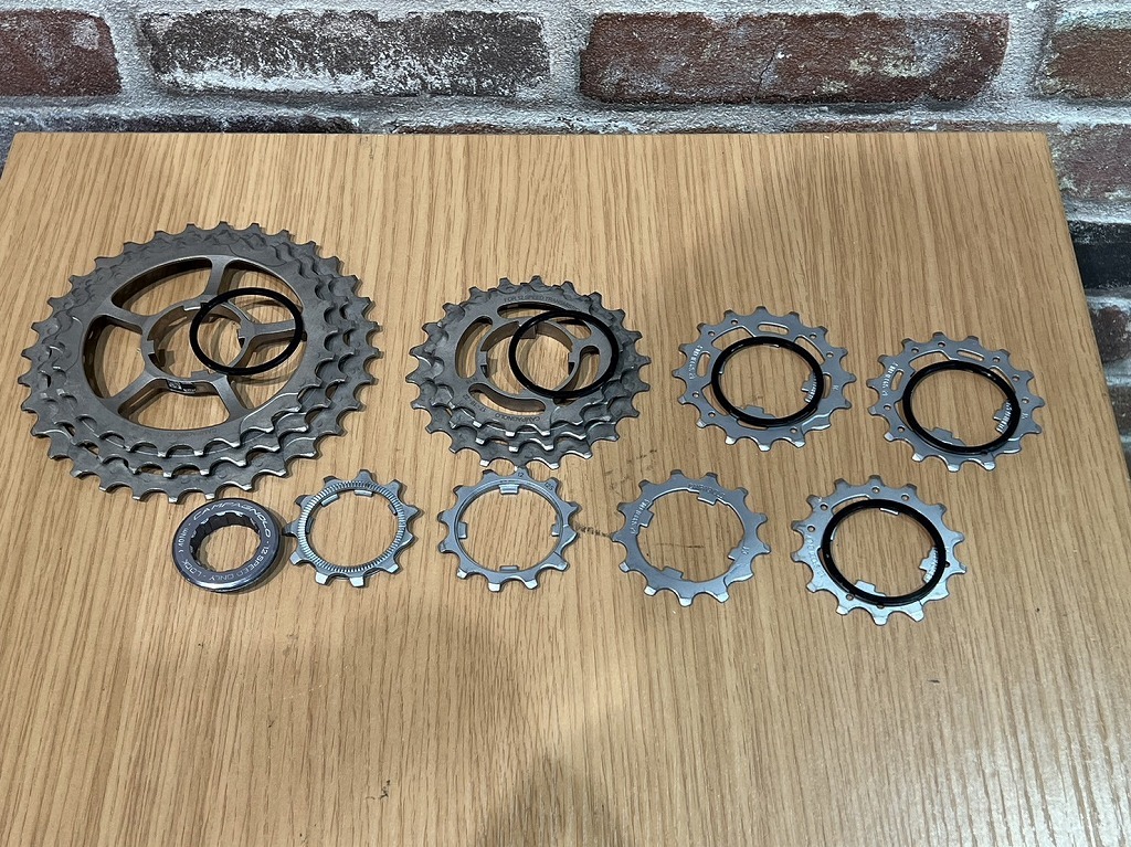 12110円 カンパニョーロ Campagnolo SUPER RECORD12 カセット 12110円 カンパニョーロ Campagnolo SUPER RECORD12 カセット