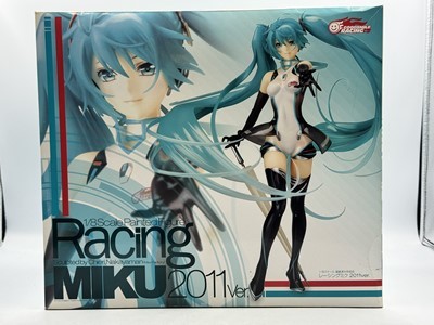 【中古・現状品】レーシングミク 2011ver. 「キャラクター・ボーカル・シリーズ 01 初音ミク」 1/8 塗装済み完成品　HO2-T100-1HAG48_画像1