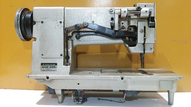 【1円スタート！】MITSUBISHI 三菱 工業用ミシン LU2-400 1本針総合送りミシン ※本体のみ 動作良好 A0763_画像6