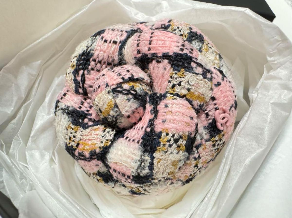 CHANEL シャネル カメリア ブローチ ツイード ピンク ブラック CHANEL シャネル カメリア ブローチ ツイード ピンク ブラック