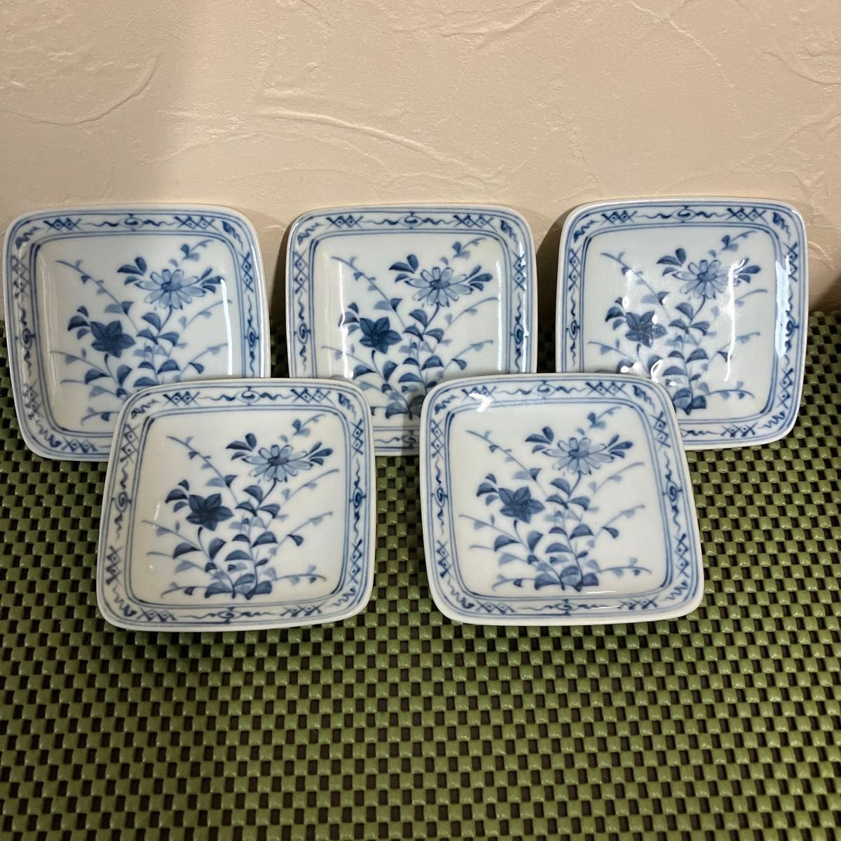 25日までセール 昭和レトロ 有田焼 康峰窯 豆皿 小皿 青絵 古 25日までセール 昭和レトロ 有田焼 康峰窯 豆皿 小皿 青絵 古