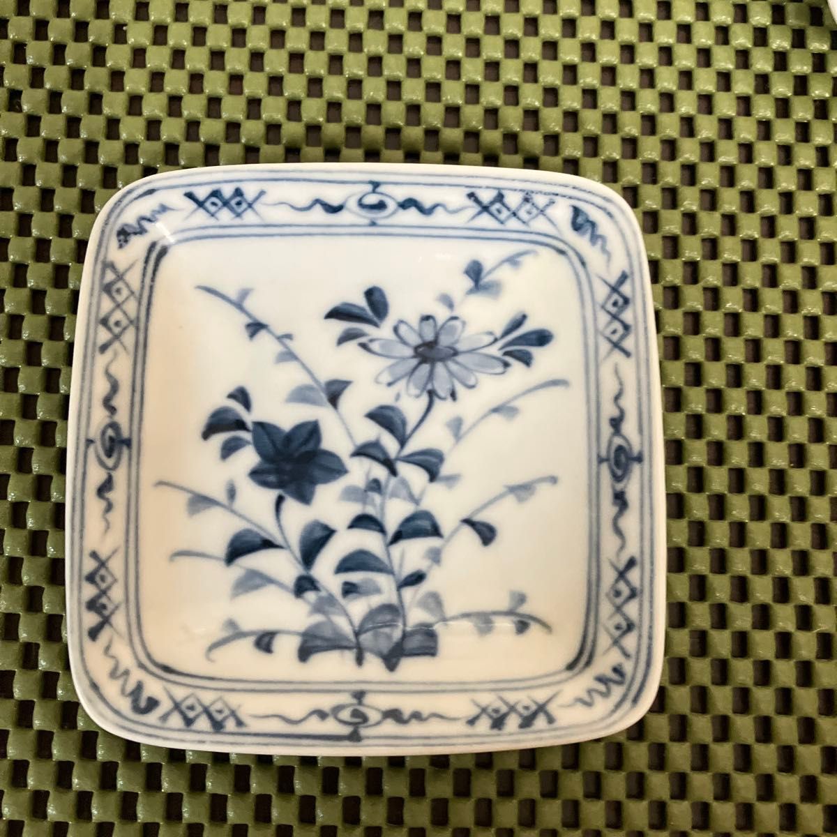 25日までセール 昭和レトロ 有田焼 康峰窯 豆皿 小皿 青絵 古 25日までセール 昭和レトロ 有田焼 康峰窯 豆皿 小皿 青絵 古