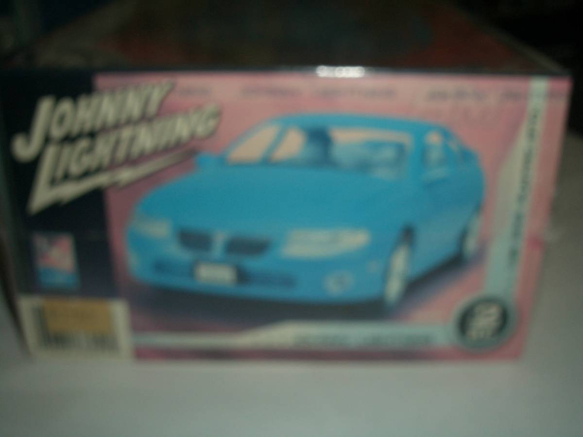 AMT　１/２５　2004　ポンティアック　GTO　JOHNNY LIGHTNING　［３８４５９］