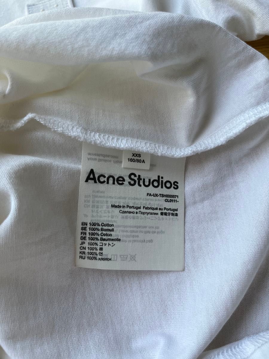 Acne Studios アクネストゥディオズ　ショートスリーブTシャツ