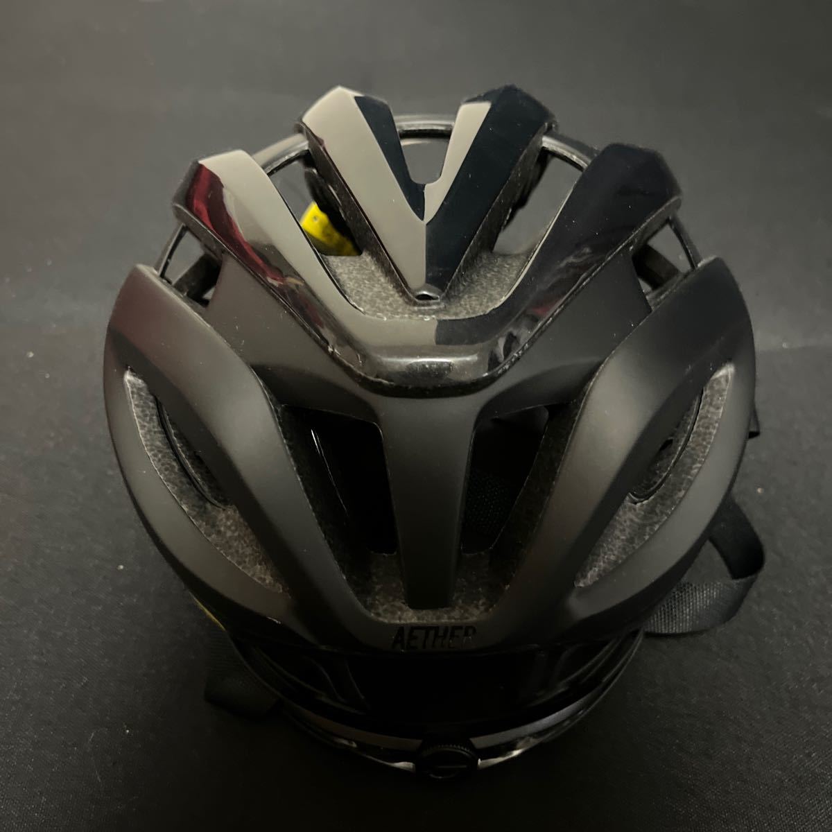 新品ジロ イーサーMIPS S 51-55cm 266g ブラック GIRO AETHER MIPS GCN ヘルメット サイクリング グローバルフィット_画像3