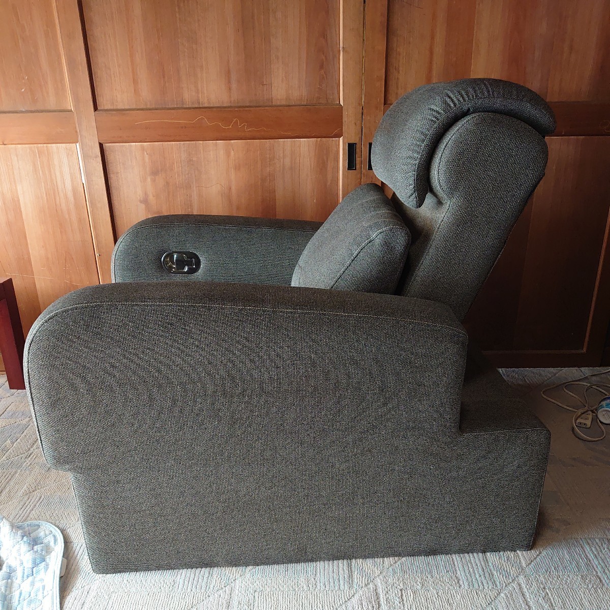 .. furniture 1 person for reclining sofa - armrest . reclining chair with translation 