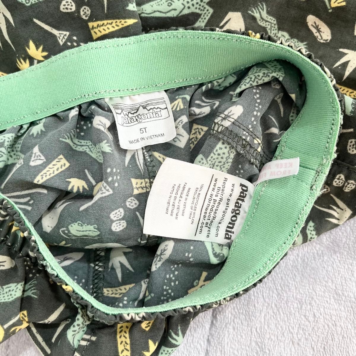 patagonia バギーズショーツ ショートパンツ 5t ワニ柄 水陸両用 patagonia バギーズショーツ ショートパンツ 5t ワニ柄 水陸両用