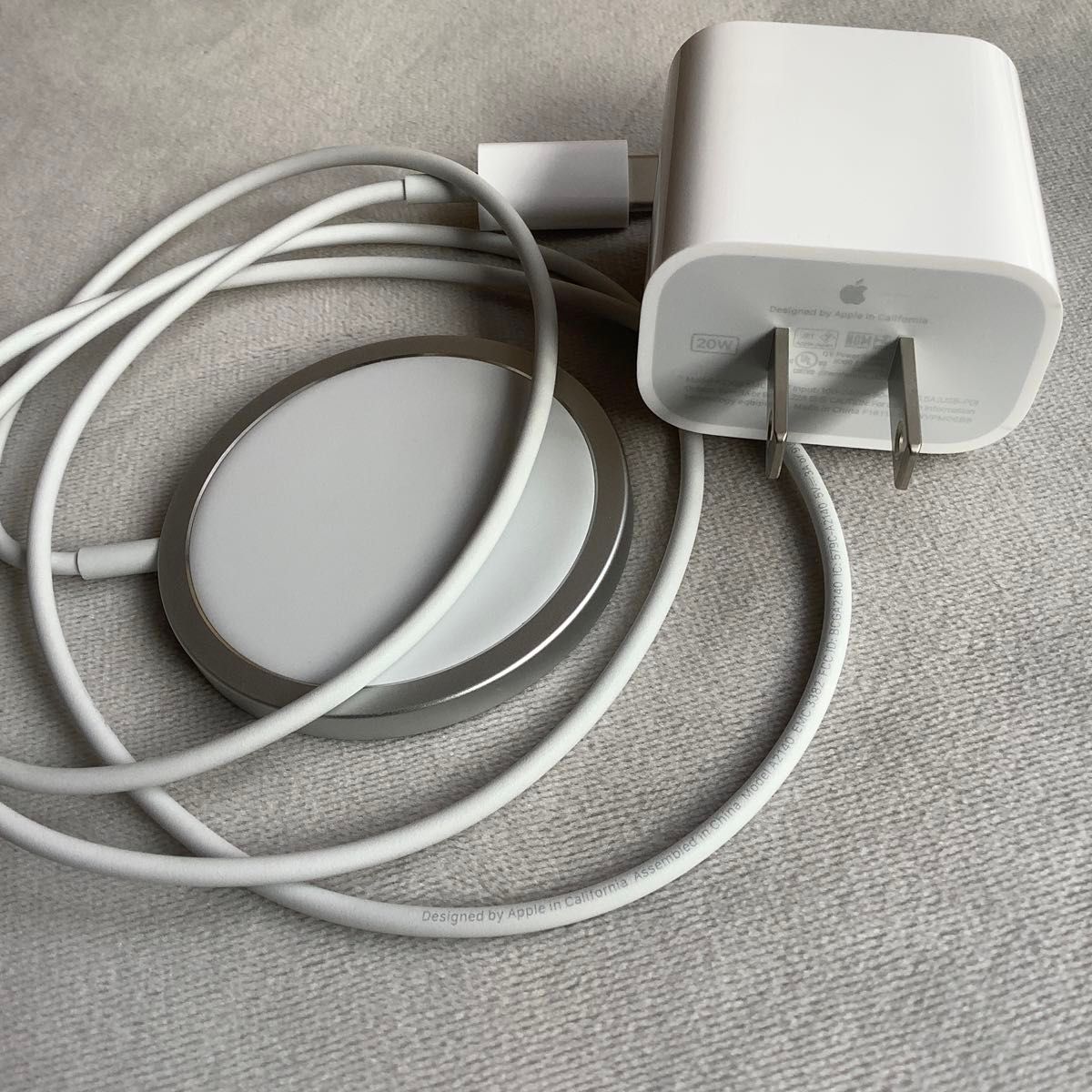 Apple iPhone 充電器 20W USB-C電源アダプタ MagSafe充電器 Apple iPhone 充電器 20W USB-C電源アダプタ MagSafe充電器