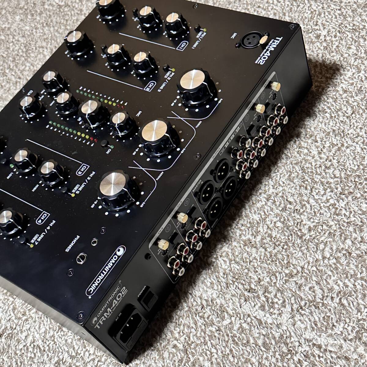 Yahoo!オークション - Omnitronic TRM-402 4CHロータリー Yahoo!オークション - Omnitronic TRM-402 4CHロータリー