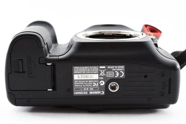 Yahoo!オークション - 難あり品 Canon キャノン EOS 5D ボディ Yahoo!オークション - 難あり品 Canon キャノン EOS 5D ボディ