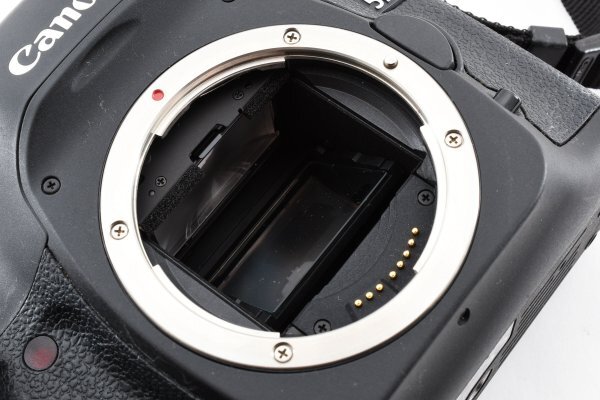 Yahoo!オークション - 難あり品 Canon キャノン EOS 5D ボディ Yahoo!オークション - 難あり品 Canon キャノン EOS 5D ボディ