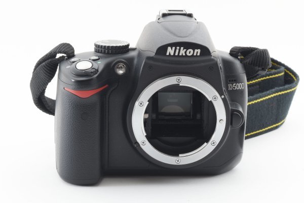 ★撮影枚数1,810枚・超美品★ Nikon ニコン D5000 ボディ #13939_画像3