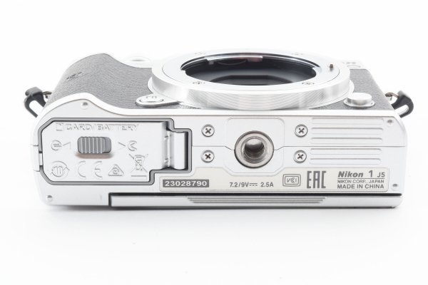 Yahoo!オークション - 液晶割れあり・ショット数3131枚 ニコン Yahoo!オークション - 液晶割れあり・ショット数3131枚 ニコン