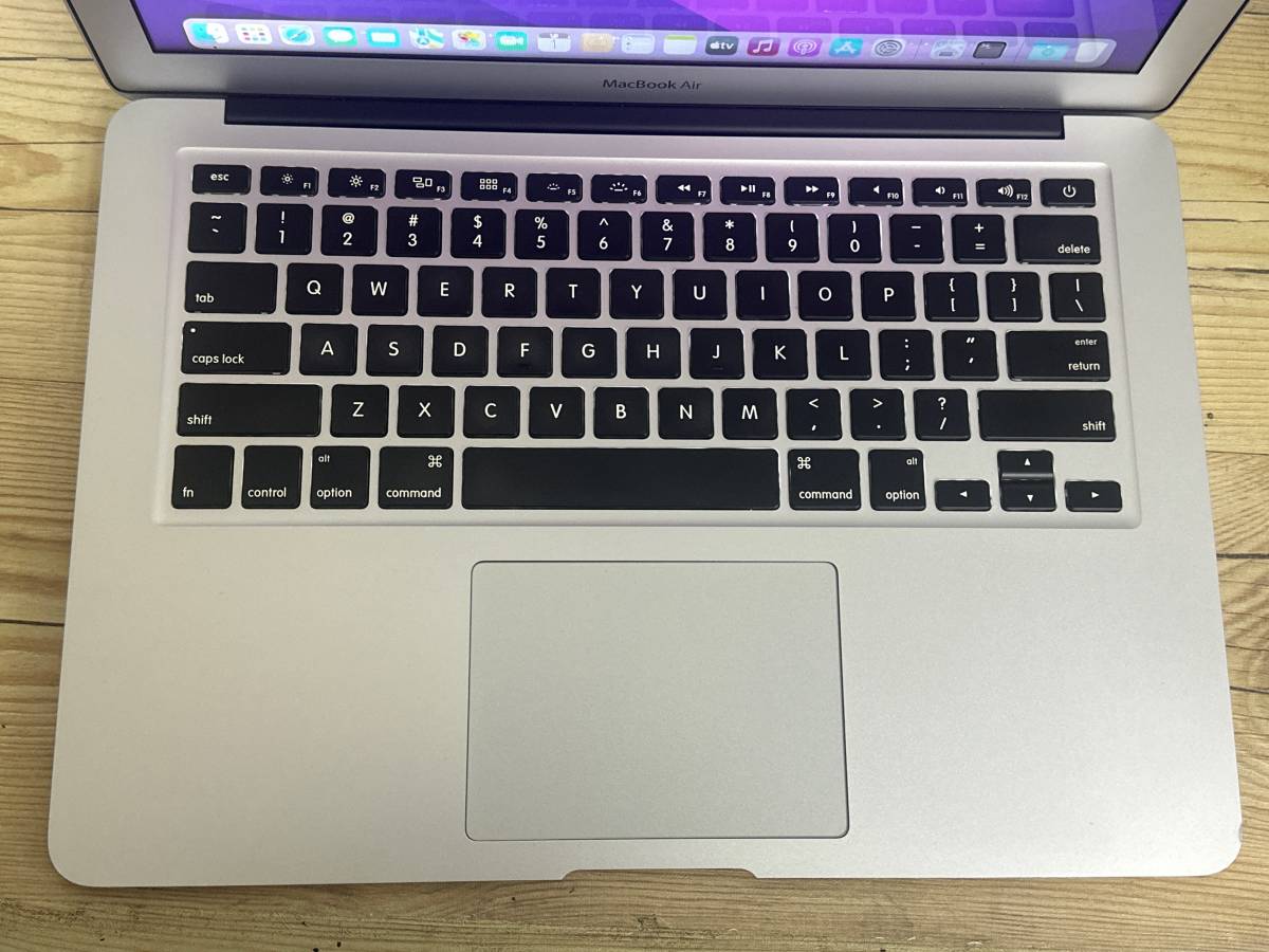 【動作OK♪】MacBook Air 2015 BTO(A1465)[Core i7(5650U)2.2Ghz/RAM:8GB/SSD:128GB/13インチ]montery 動作品 _画像2