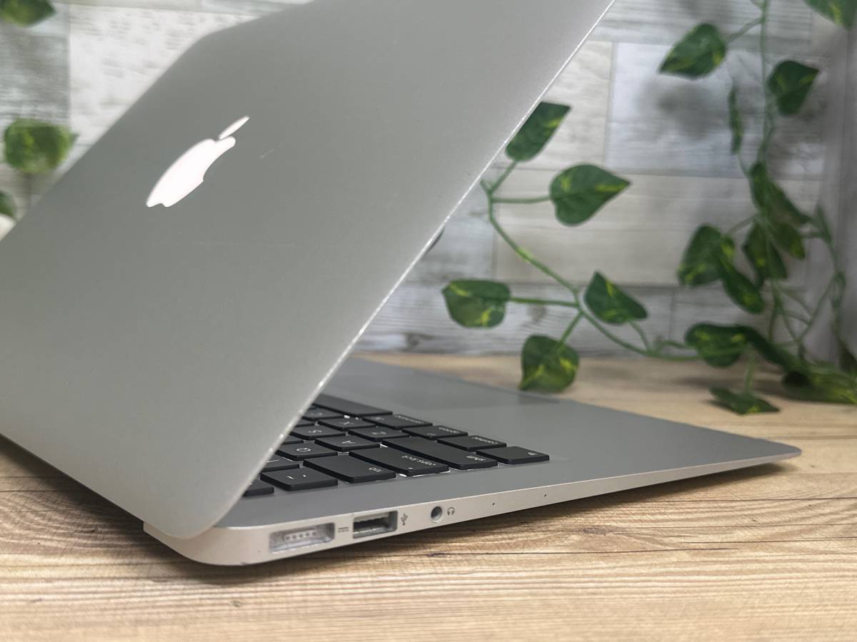 【動作OK♪】MacBook Air 2015 BTO(A1465)[Core i7(5650U)2.2Ghz/RAM:8GB/SSD:128GB/13インチ]montery 動作品 _画像4